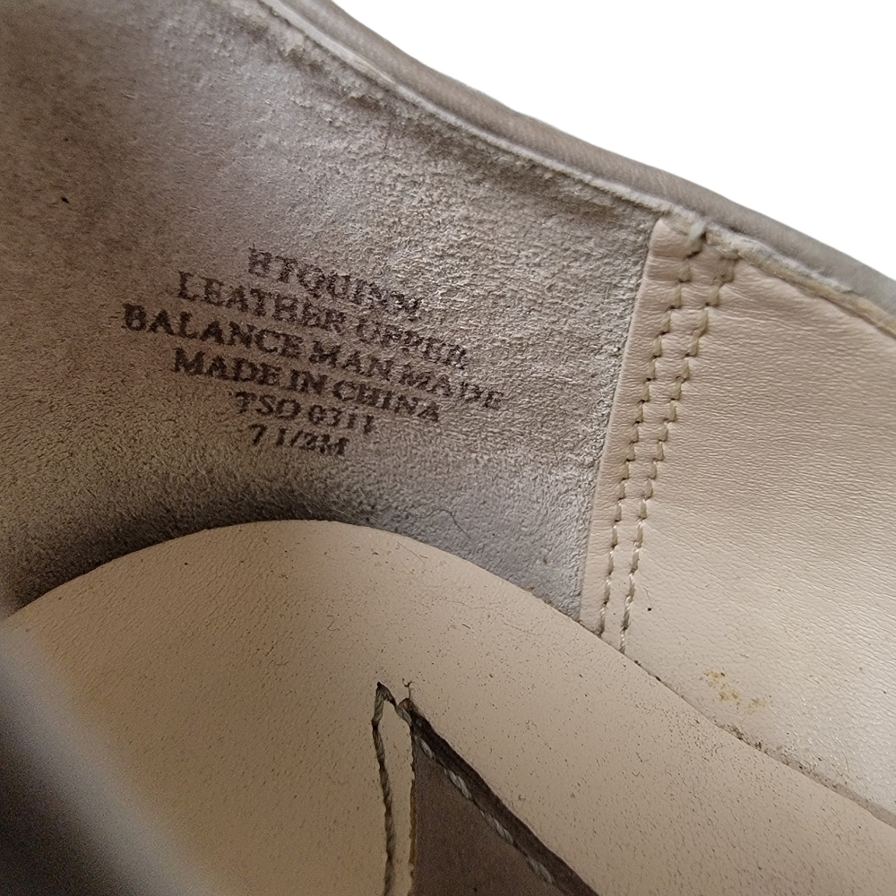 Boutique 9 Tan Mottled Leather Scrunch Toe Faux Zip Pump Heels Size 7.5 - Picture 12 of 12